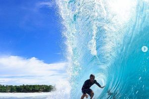 foto ujung bocor surfing spot - lokasi krui pro - @amysumatra -